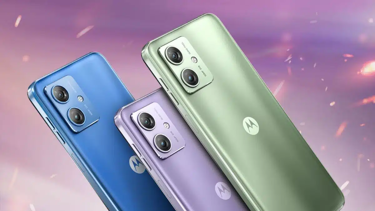 Moto G64 5G with Blue, Purple, Green color options