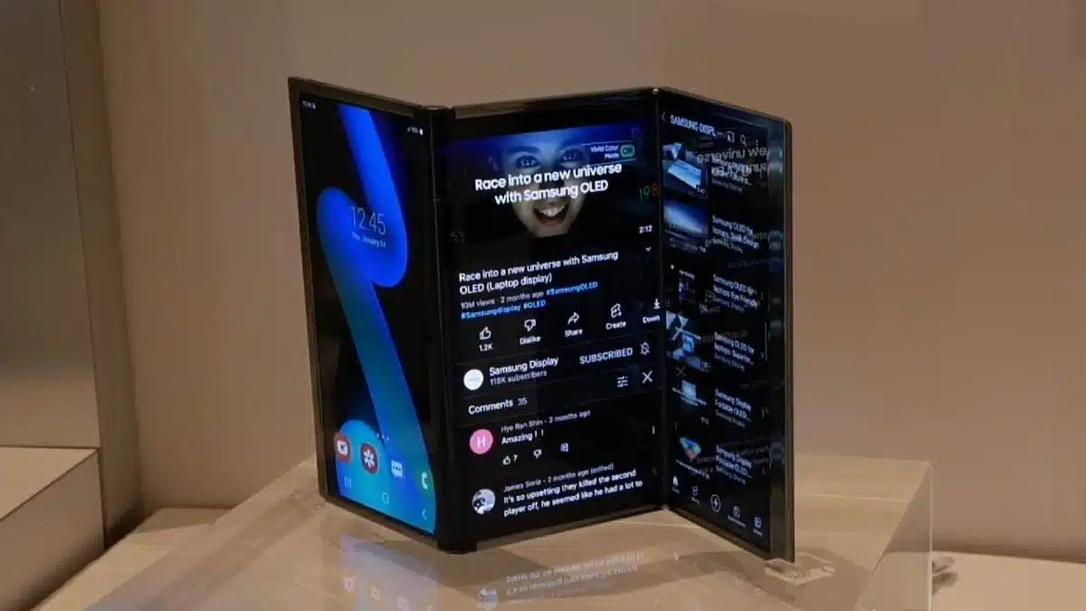 Samsung trifold smartphone